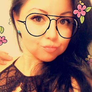 Meet your Posher, Karina